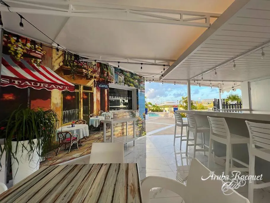 Holiday home 3-Bedroom Home - Raquet Club Guest, Near Palm Beach