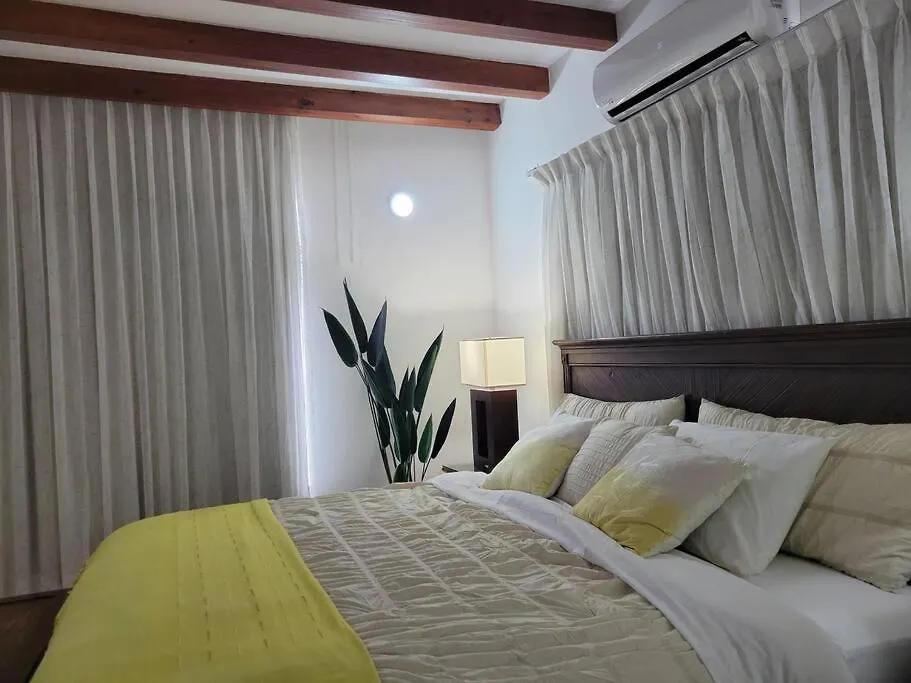 3-Bedroom Home - Raquet Club Guest, Near Palm Beach Aruba