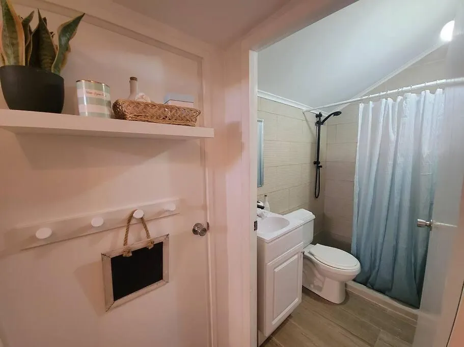 3-Bedroom Home - Raquet Club Guest, Near Palm Beach